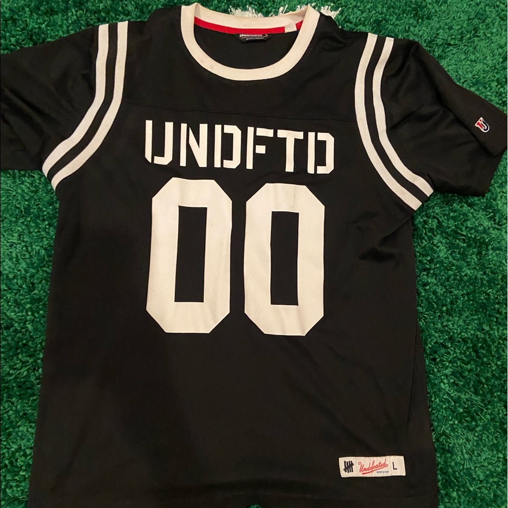 Undefeated jersey Size L